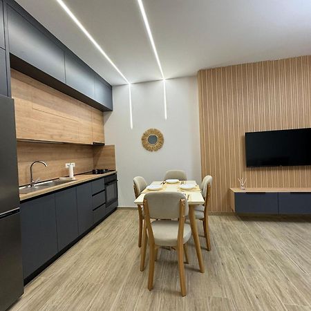 Isla'S Luxurious Seaside Apartments Durrës Esterno foto