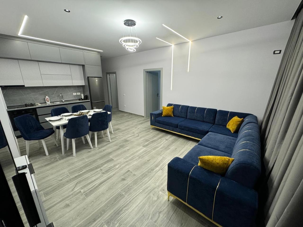 Isla'S Luxurious Seaside Apartments Durrës Esterno foto