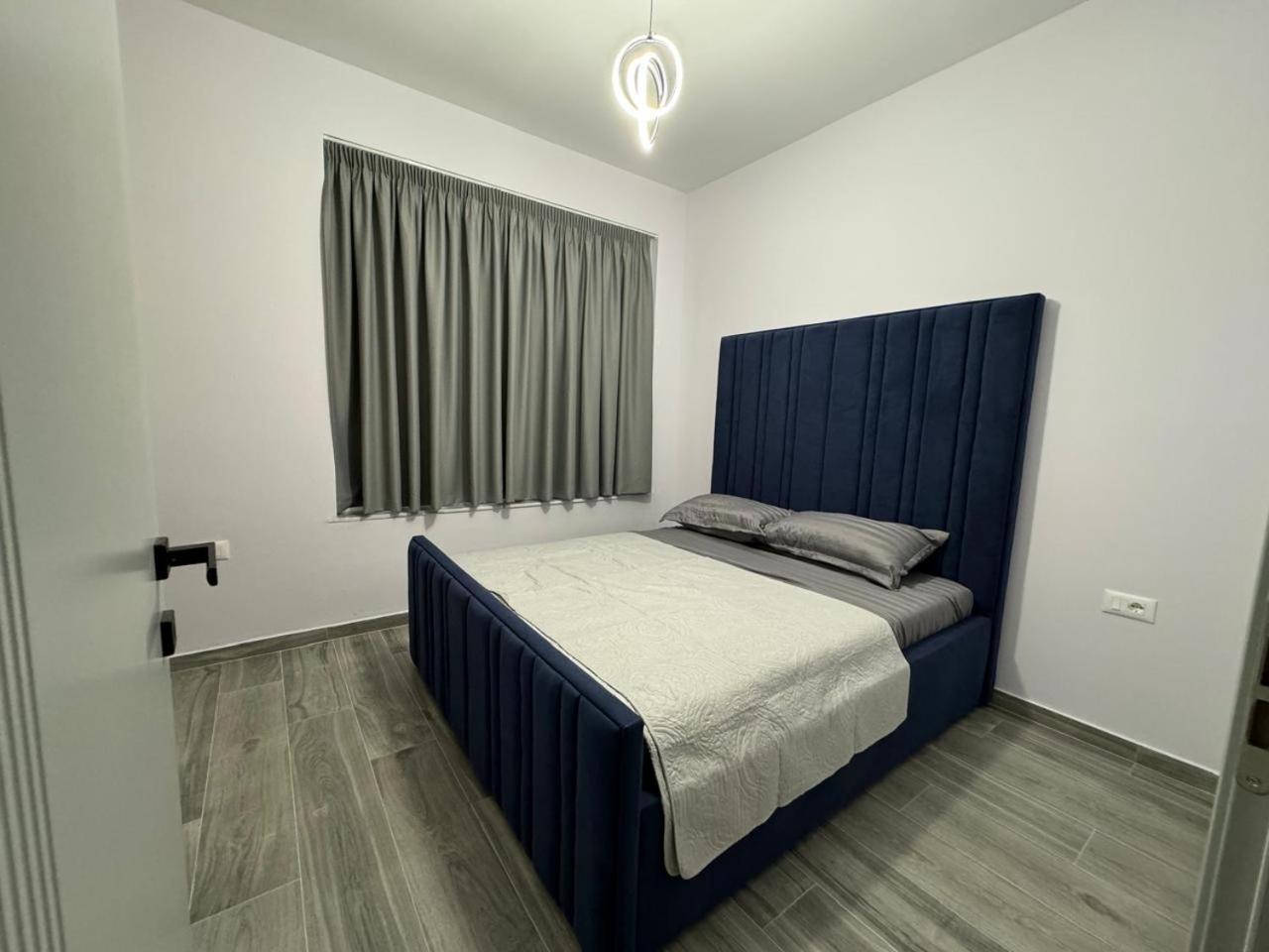 Isla'S Luxurious Seaside Apartments Durrës Esterno foto