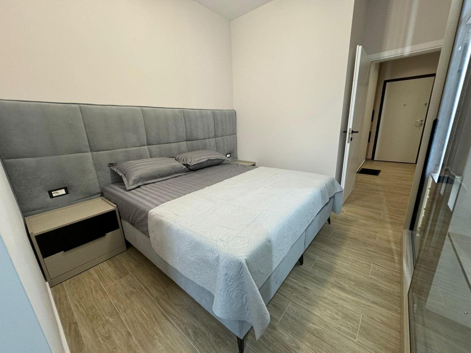Isla'S Luxurious Seaside Apartments Durrës Esterno foto